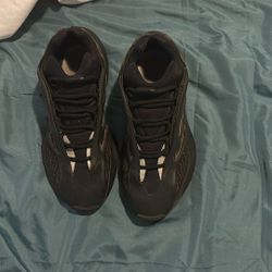 Yeezy 700