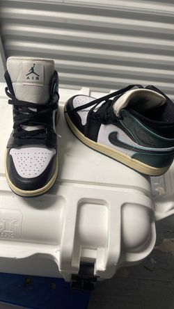 NEW Air Jordan 1 Mid SE Oxidized Green Women’s 7.5