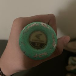 Easton 32 Baseball Bat 