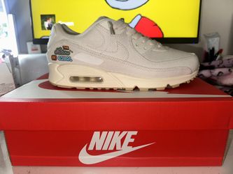 Nike Air Max 90 SE "The Future Is Equal" (women’s 9)