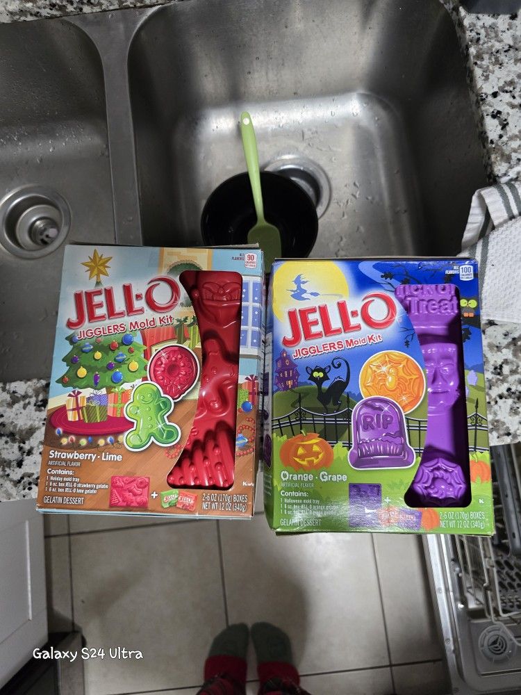 1990 Jello Jigglers Kits