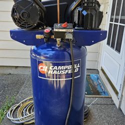 Campbell-Hausfeld 22 Gal Air Compressor