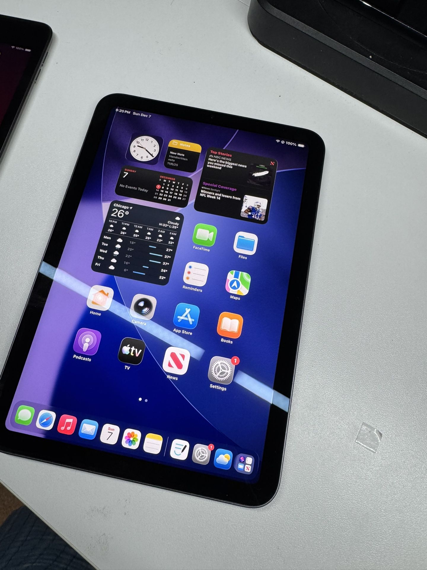 Like New Apple iPad mini 6 (64GB, Wi-Fi)