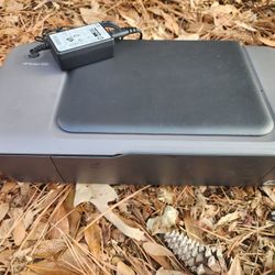 HP Deskjet 1000 Printer / Copier