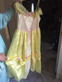 Belle costume