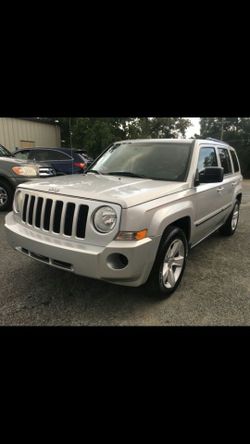 10" Jeep Patriot 4x4, 4 cil. Automatic 134k.