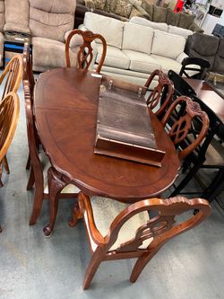 Dining table and chairs set (in store)