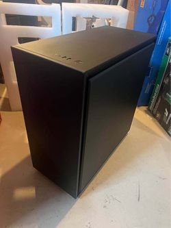 NZXT H710 Mid-Tower Gaming PC Case New