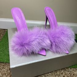 Jennifer Heels Lookin For New Home
