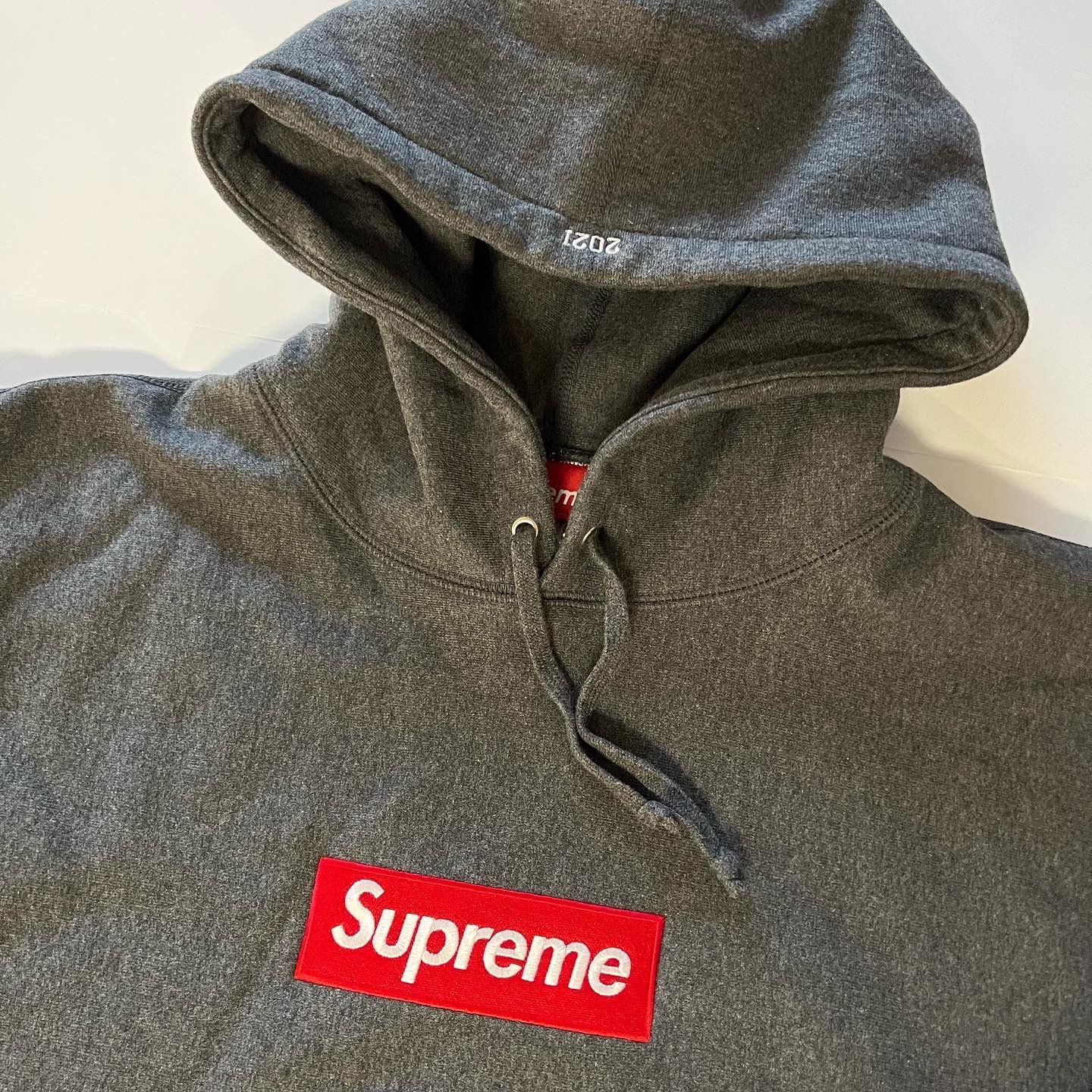 FW21 Charcoal Supreme Box Logo Hoodie ~ Size XL ~ Brand New