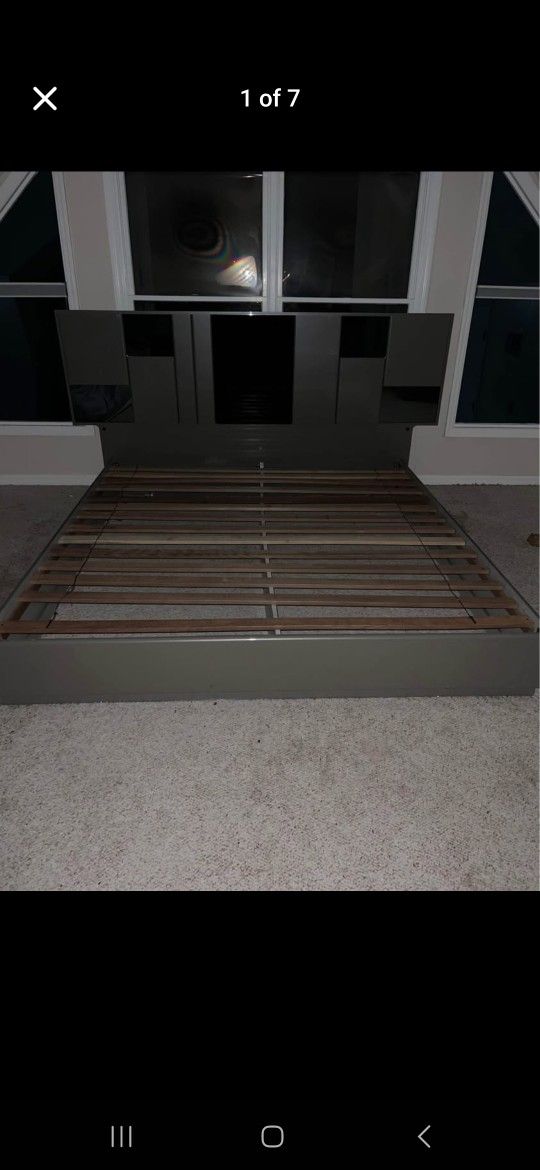 ‼️ JUNETEENTH SALE ‼️ - New King size bedroom { SET } Bed, Dressers, mirror, platform, head board