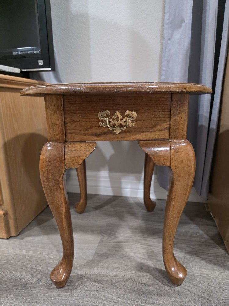 Broyhill End Table