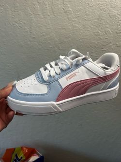 Girls puma shoes