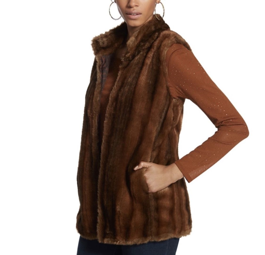 Chico’s Glam Faux Fur Vest LN Size 1 Medium