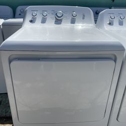 Dryer.   Like New!