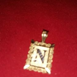 10K Gold Women's Initial "N" Charm