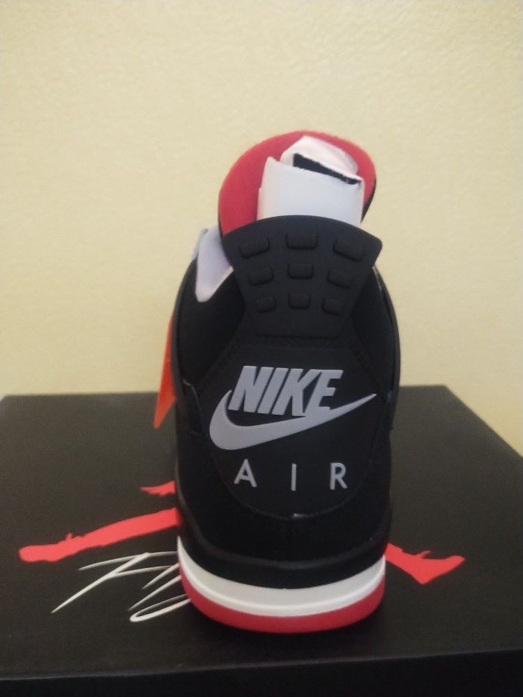 Jordan Retro 4 Bred (2019)