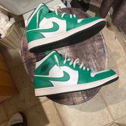 Lucky Jordan 1s 