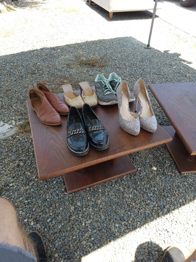 Woman's Shoes , Heels , Flats