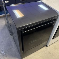 LG 7.5 Cu Smart Gas Dryer - Black 