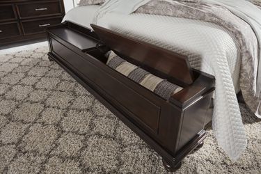 Brynhurst Dark Brown Upholstered Storage Bedroom Set🛏️4 Piece Price !!!(QB/D/M/N)💒 Thumbnail