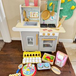 $85 - Happy Harvest Kidkraft Lemon Tree Kids Kitchen With Wooden Food Montessori Learning 