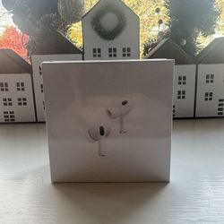 Apple AirPods 2nd generation with MagSafe wireless charging case