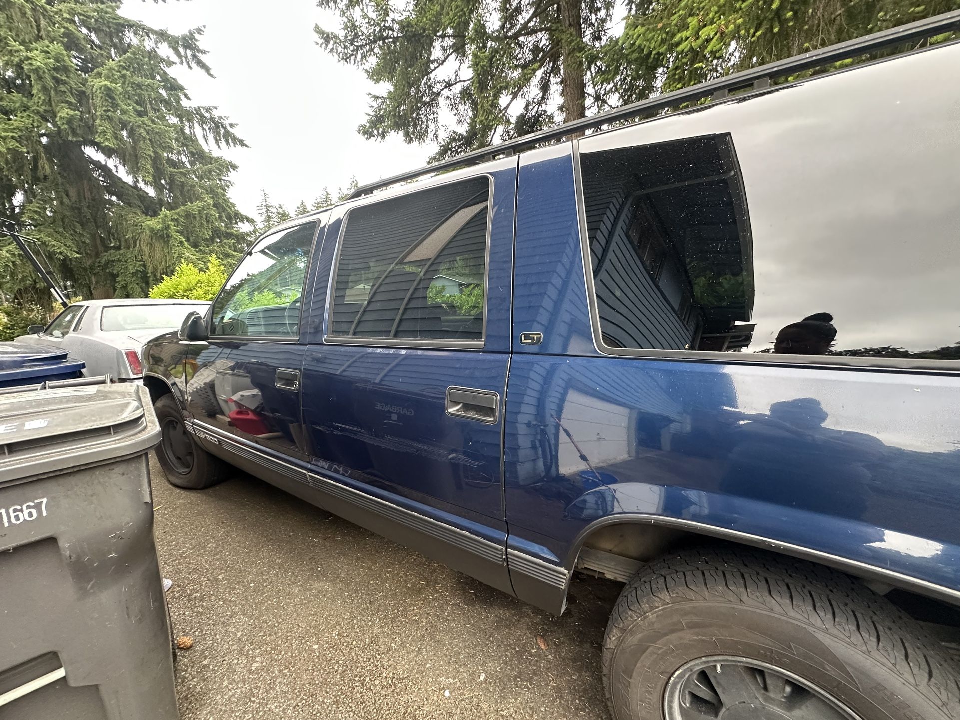 1999 GMC Suburban