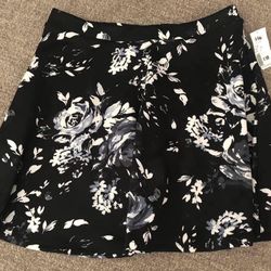 New size L peplum skirt