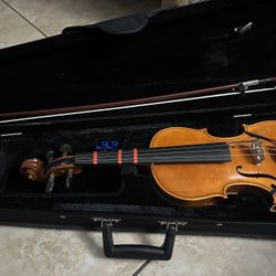 Beautiful Older Wood Violin With Bow And Case, Full Size 