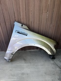 Ford F150 Lariat Fender Passenger Side Right 2018 2019 2020