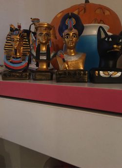 Egyptian memorabilia