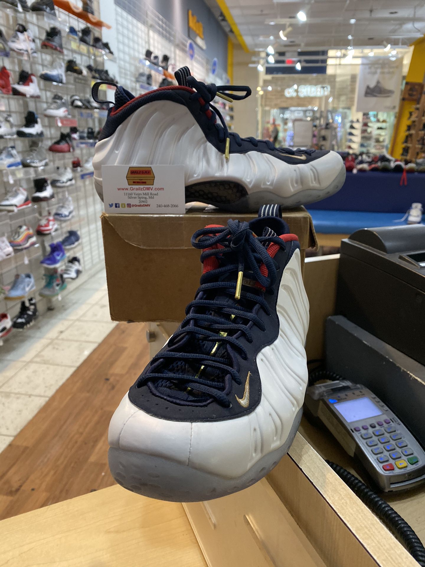 Nike Air Foamposite One Premium Olympic Size 9