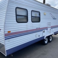 2004 Pioneer Trailer 