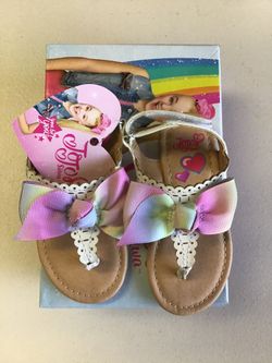 Nickelodeon Sandal Size 7.0
