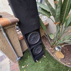 12" Kicker Comp Shallow Subwoofers In A Ported Box
