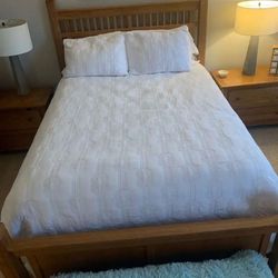 Full Size Bed Frame And Box Spring 