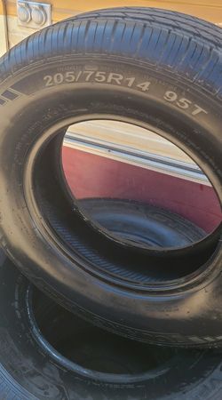 ALMOST NEW Car tires - only a few hundred miles on them -- 205/75R14