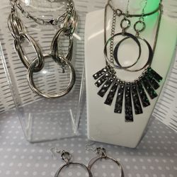 #2012, LOT OF 4 VINTAGE NECKLACES  AND EARRINGS
