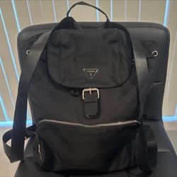 BRAND NEW— GUESS Jaxi Nylon Large Backpack 12"W x 15"H x 5"D No tags