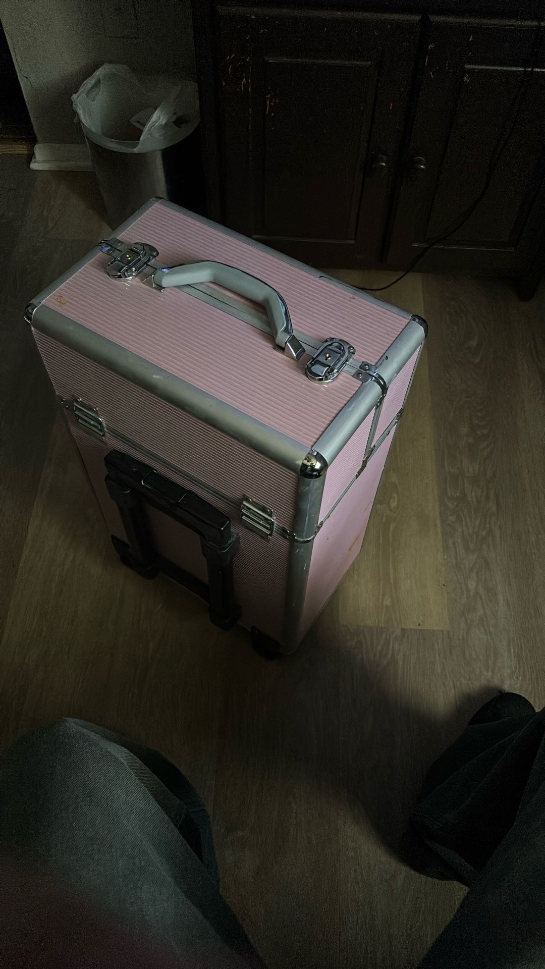 212 Main Homcom Rolling Makeup Train Case