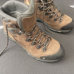 Vasque women’s Hiking Boots Size 10