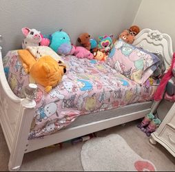 500$ Twin size bed frame and box for sale