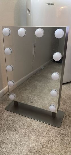 iHome Vanity Bluetooth mirror