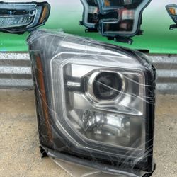 2015-2020 Gmc Yukon Headlight Oem 