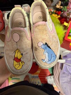 Winnie the Pooh, tennis shoes