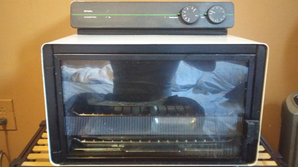 Vintage Retro Rival Convection Oven Model# 4018