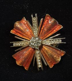 Vintage Maltese Cross Brooch/pin