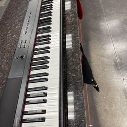 Williams Electric Keyboard 