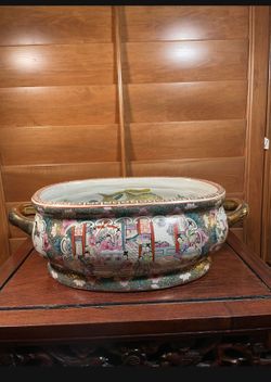 Vintage Chinese Famille Rose Foot Bath